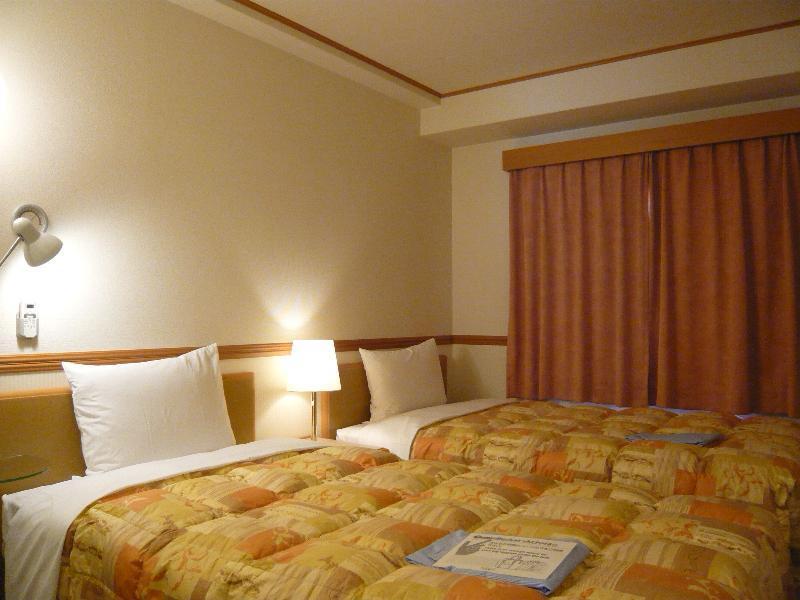 Toyoko Inn Hakata-Eki Bus Terminal Mae Фукуока Экстерьер фото